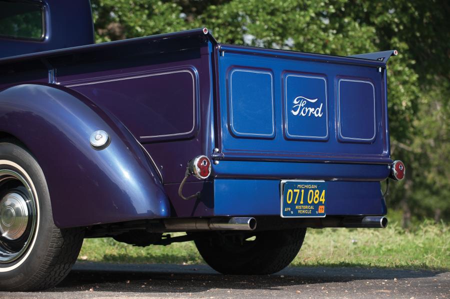  Ford Flareside Custom Pickup Truck 1941 года  (фото 10 из 20)
